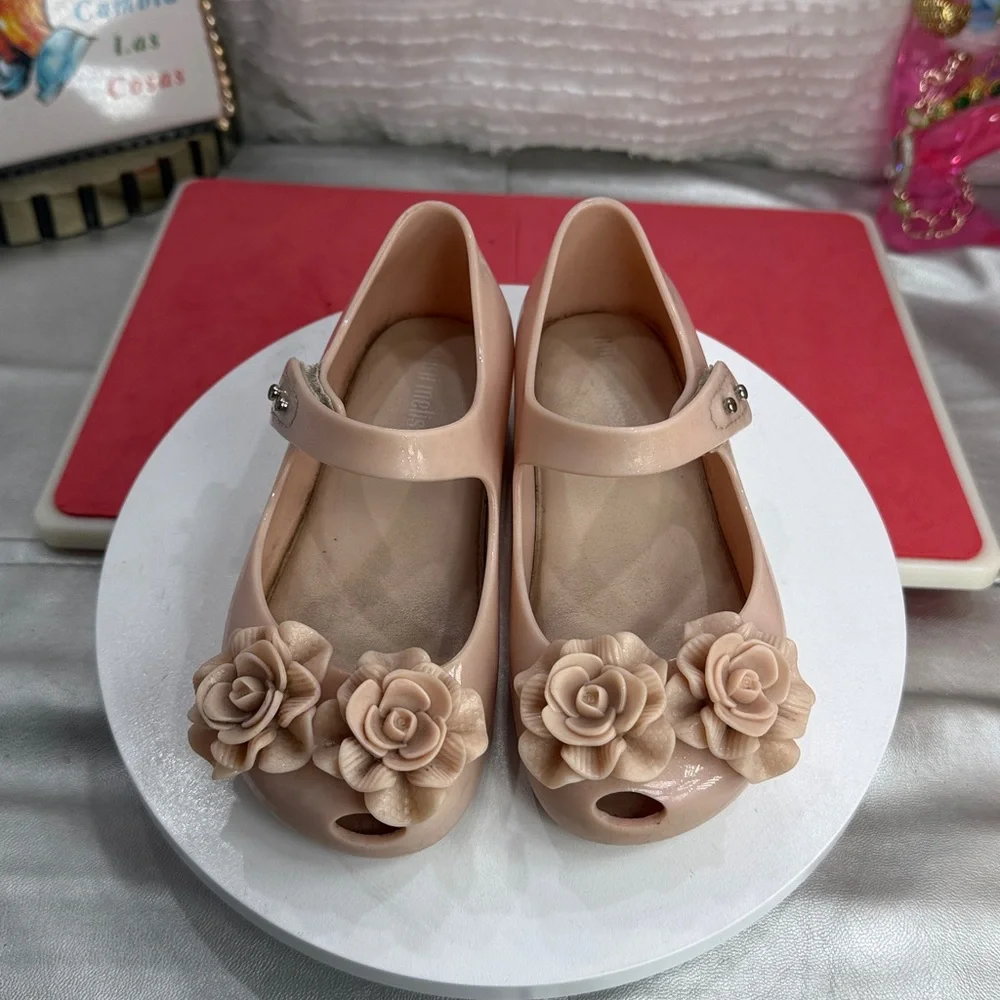 (S4)Mini Melissa big girl shoes, Mary Jane style, size 9, pale pink with glitter